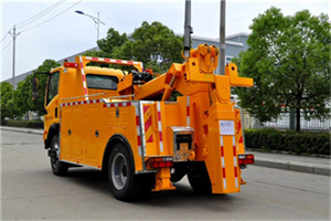 大桥高速路拖车费